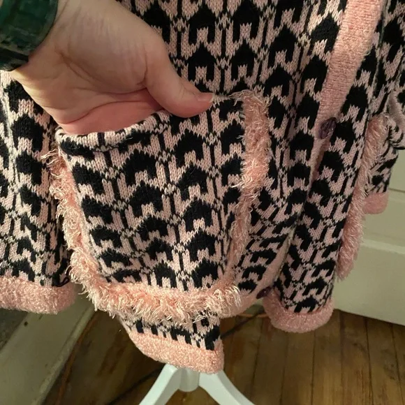 Vintage Storybook Knits pink and black house pattern checkered cardigan sweater - Picture 5 of 6